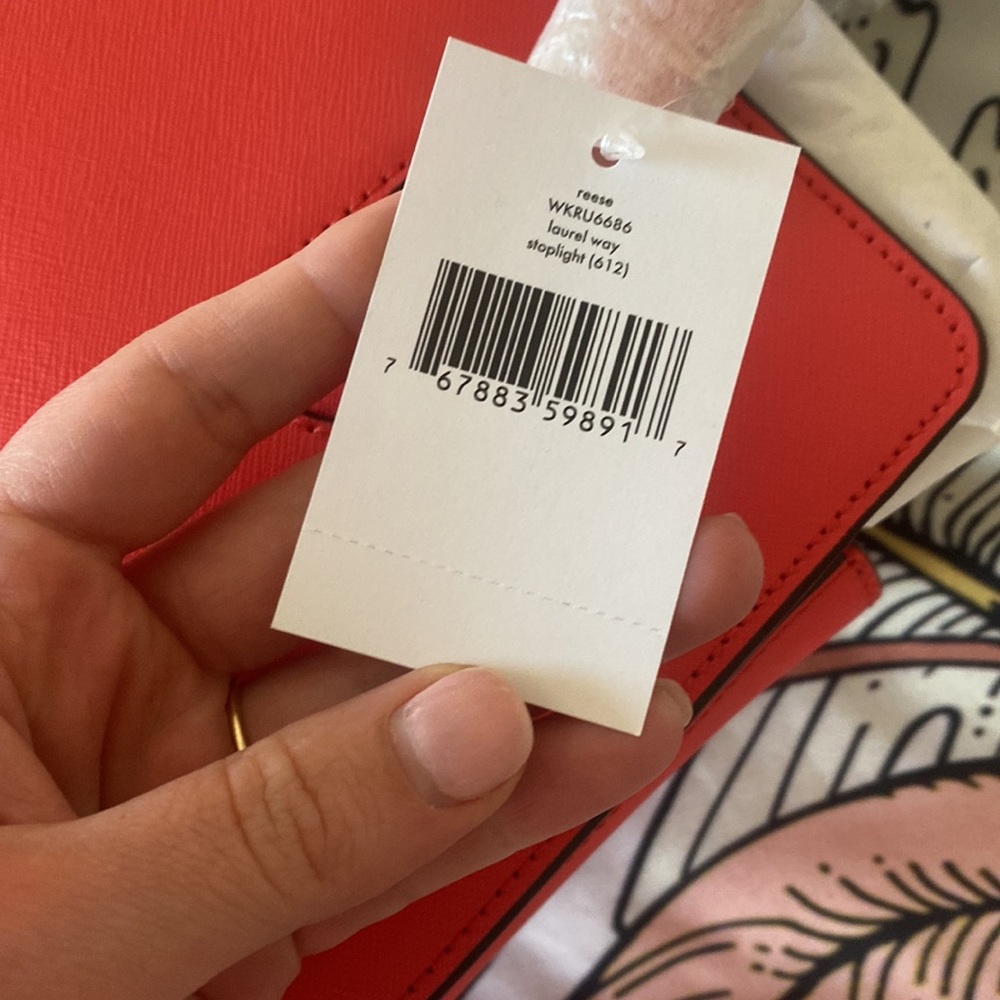 ♠️Kate Spade Purse♠️ - Picture 2 of 4